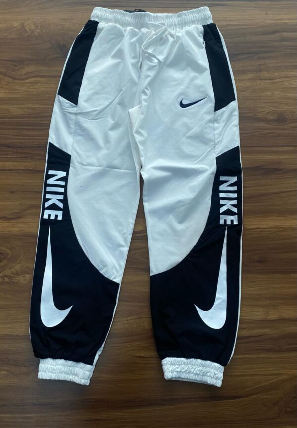 Nike Lower